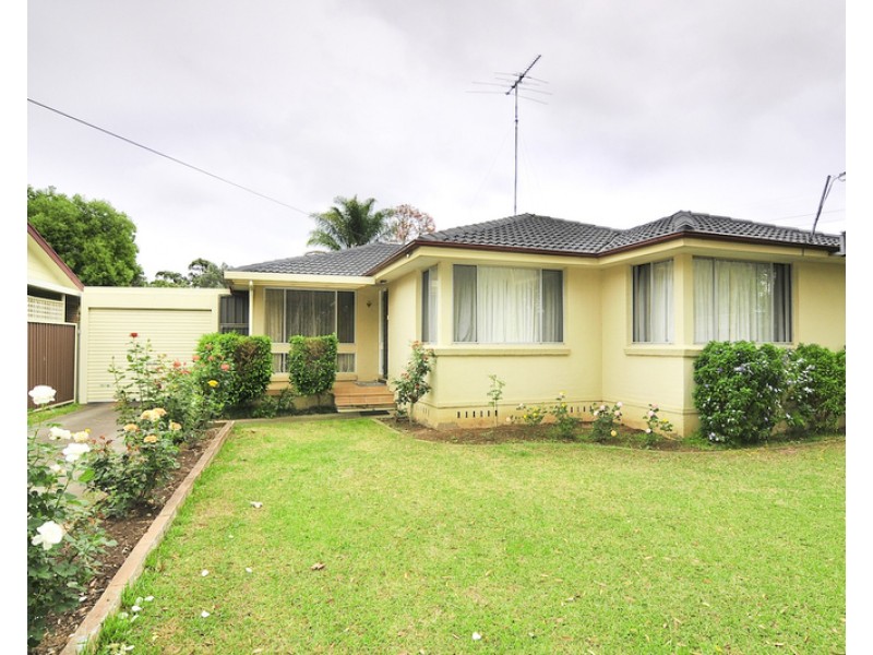 38 Vianney Crescent, Toongabbie NSW 2146