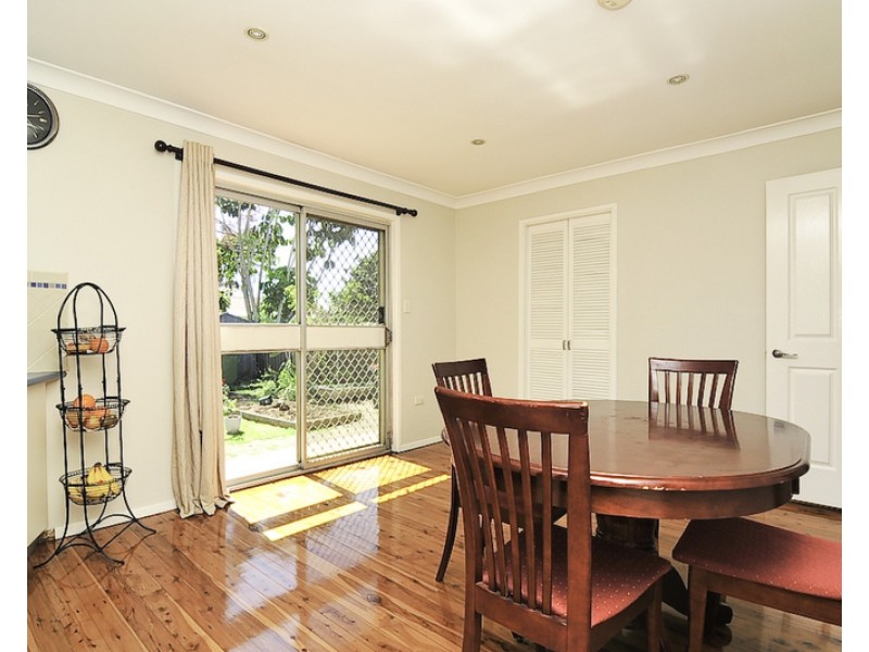 38 Vianney Crescent, Toongabbie NSW 2146