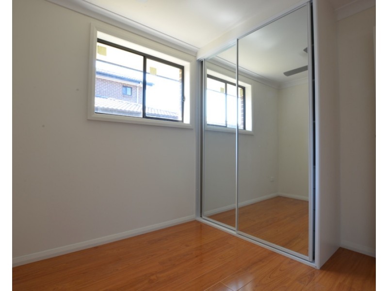 141a Fitzwilliam Road, Toongabbie NSW 2146