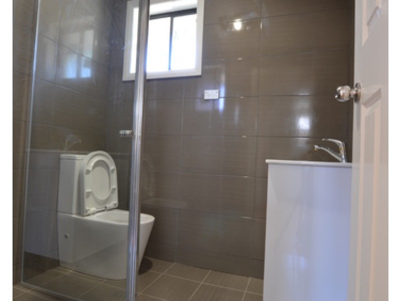 141a Fitzwilliam Road, Toongabbie NSW 2146