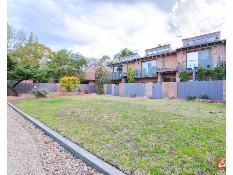 2/2-6 Hainsworth Street, Westmead NSW 2145