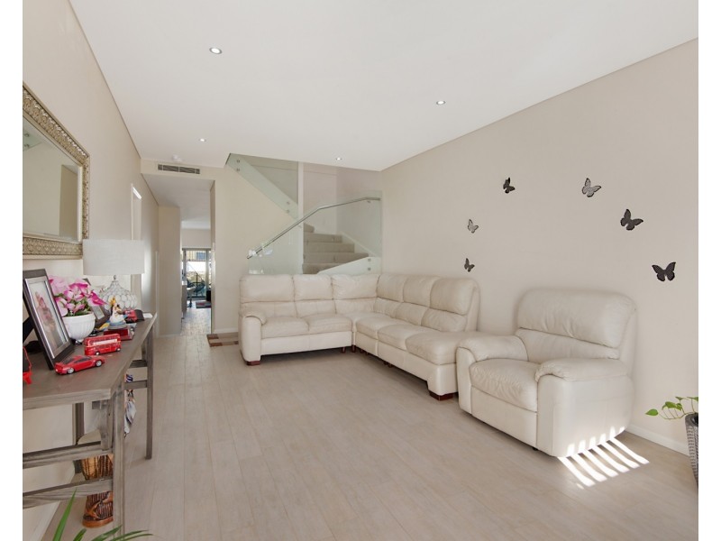 30 Burra Street, Pendle Hill NSW 2145