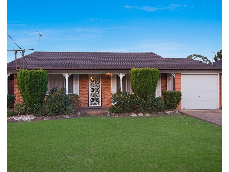 17 Tucks Road, Toongabbie NSW 2146