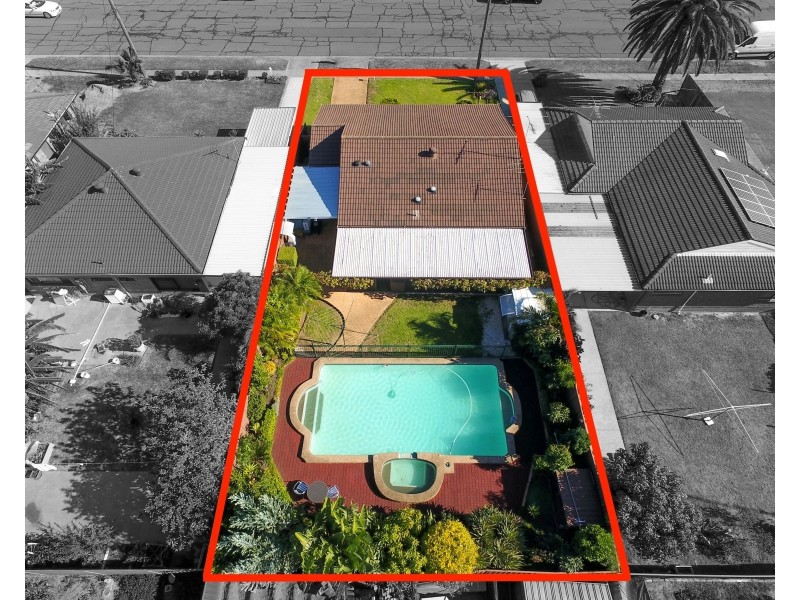 17 Tucks Road, Toongabbie NSW 2146