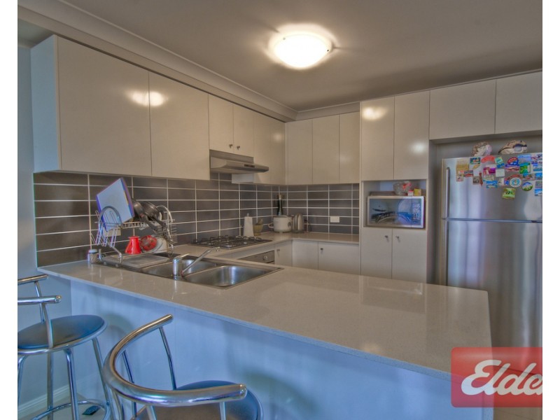 12 Daley Street, Pendle Hill NSW 2145