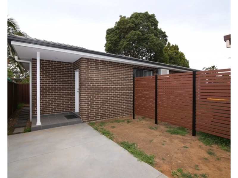 39A Greenmeadows Crescent, Toongabbie NSW 2146