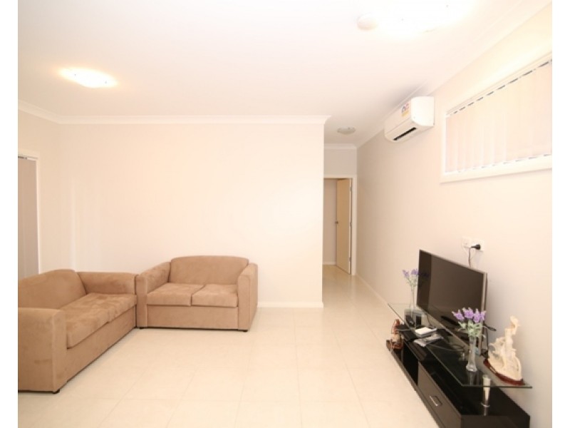 39A Greenmeadows Crescent, Toongabbie NSW 2146