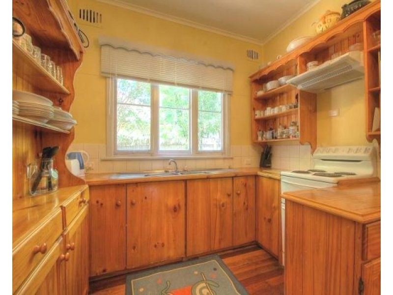 32 Valeria Street, Toongabbie NSW 2146