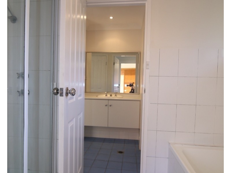 40 Australorp Avenue, Seven Hills NSW 2147