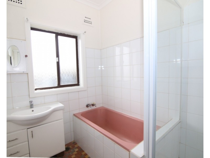 13A Marcia Street, Toongabbie NSW 2146