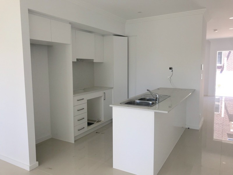 207 Targo Rd, Girraween NSW 2145