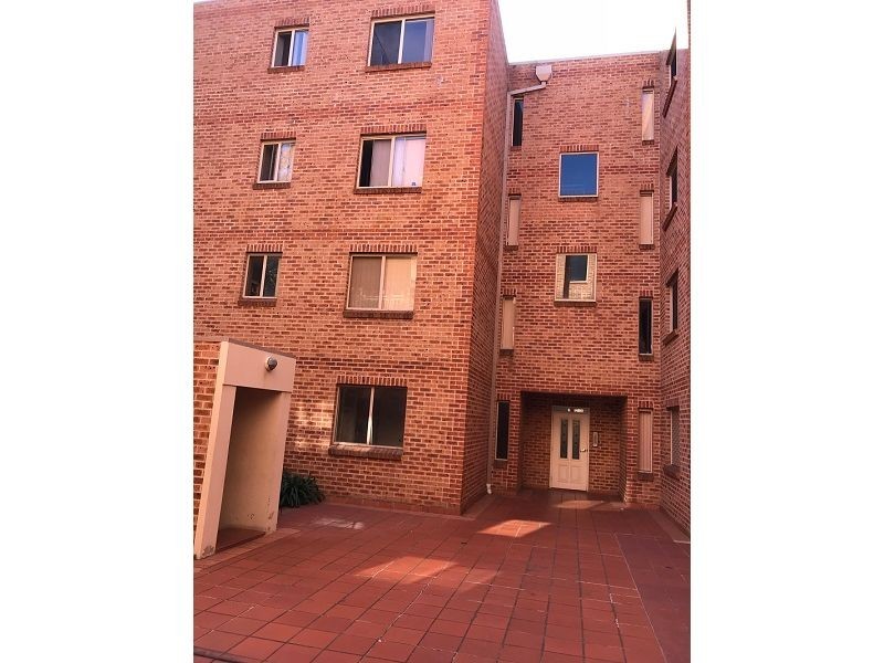 25-27 Fourth Ave, Blacktown NSW 2148