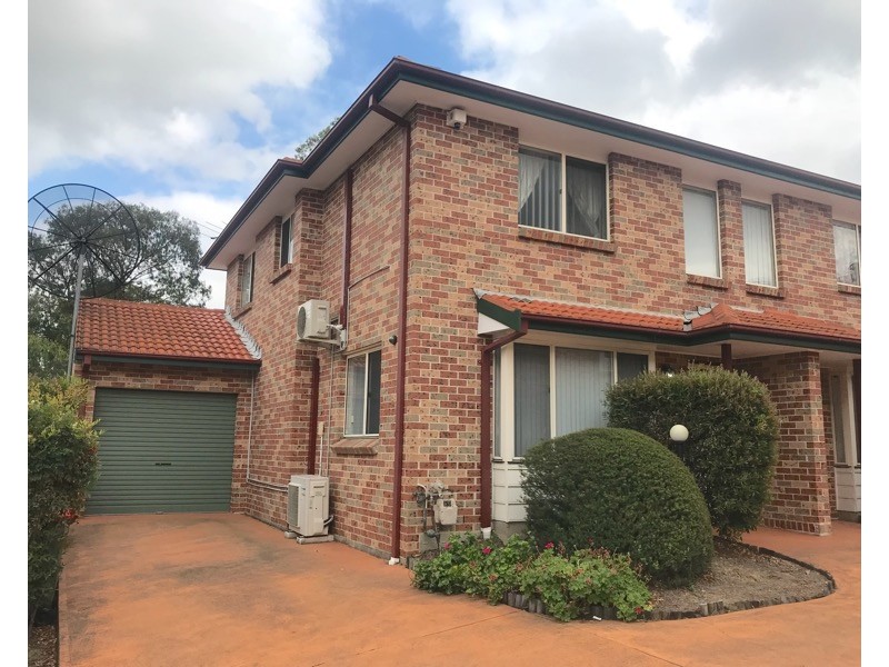 8/4  Obi Lane, Toongabbie NSW 2146