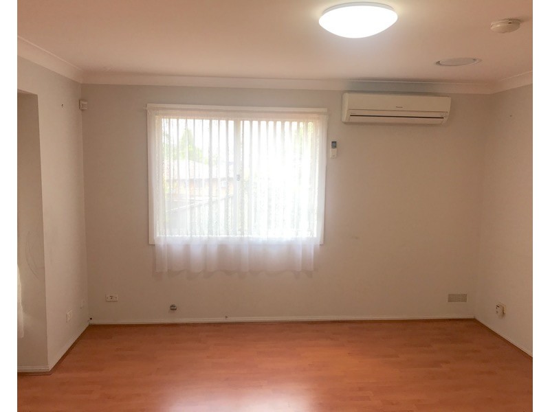 8/4  Obi Lane, Toongabbie NSW 2146