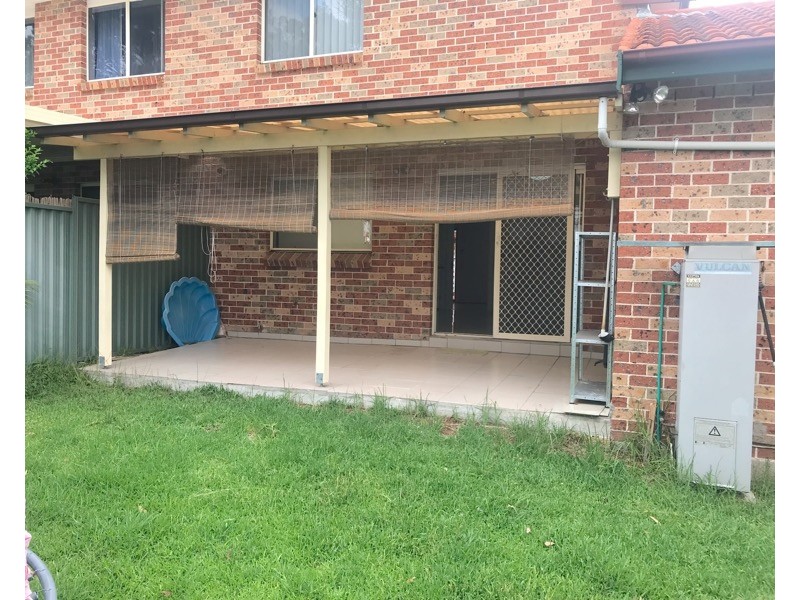 8/4  Obi Lane, Toongabbie NSW 2146