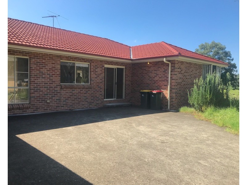 180a Ninth Ave, Austral NSW 2179
