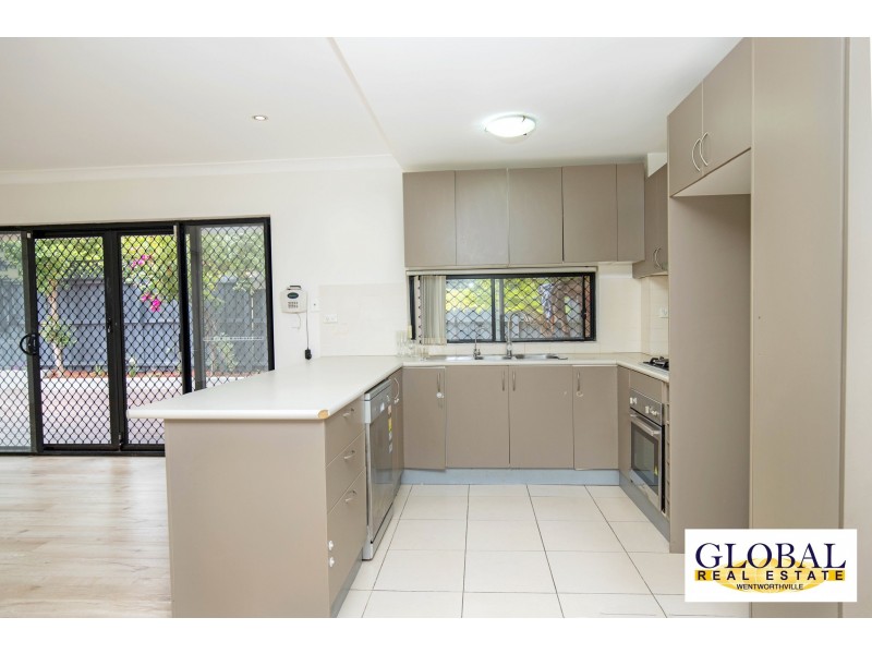 28 Girraween Rd, Girraween NSW 2145