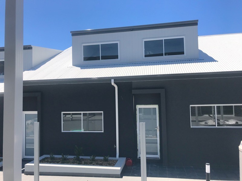 207 Targo Rd, Girraween NSW 2145