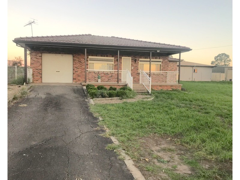 32 Dickson Rd, Leppington NSW 2179