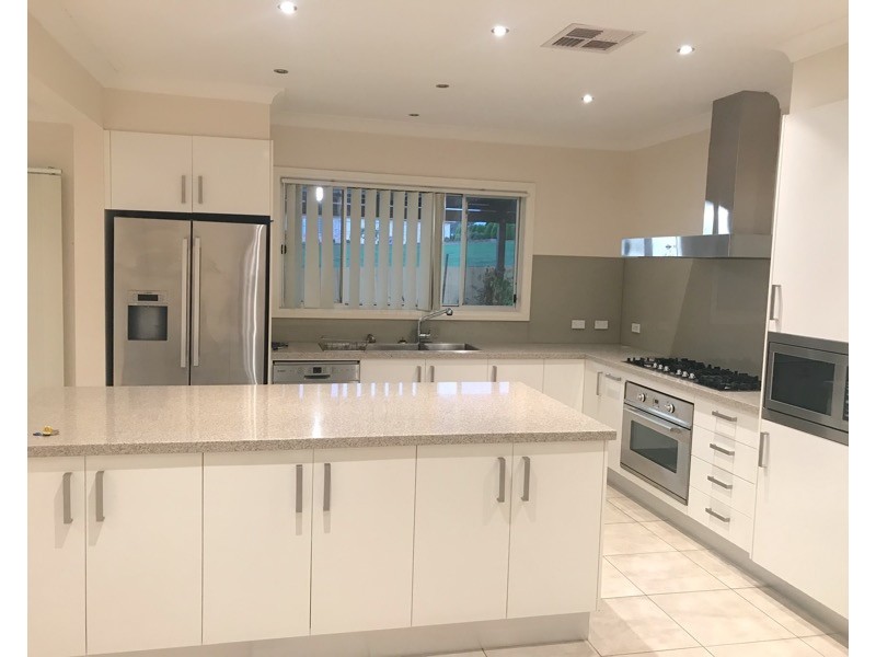32 Dickson Rd, Leppington NSW 2179