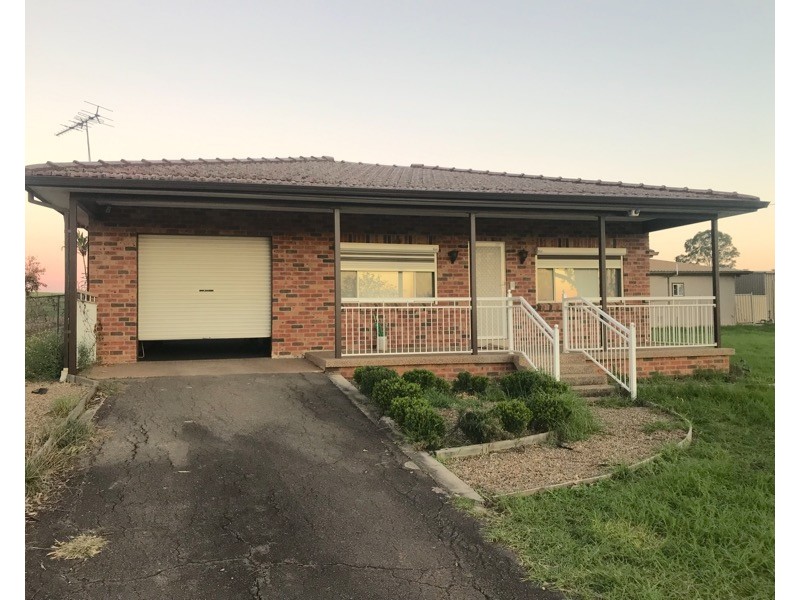 32 Dickson Rd, Leppington NSW 2179