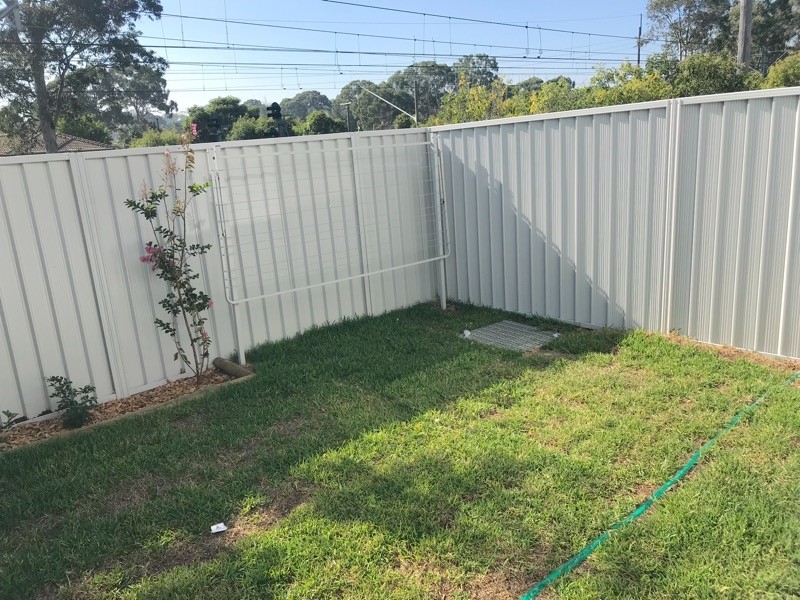 207 Targo Rd, Girraween NSW 2145
