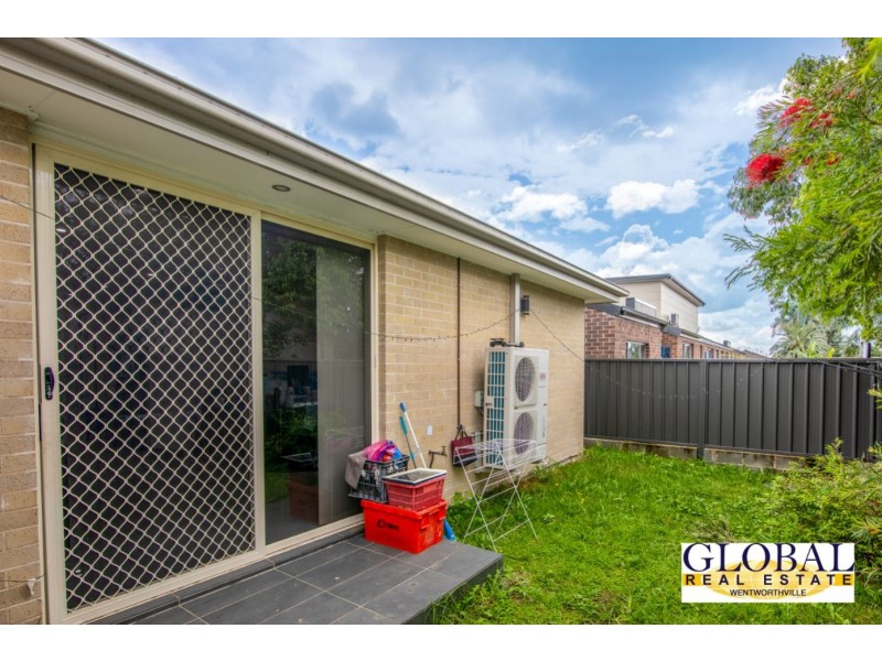 8/25 Tungarra Rd, Girraween NSW 2145