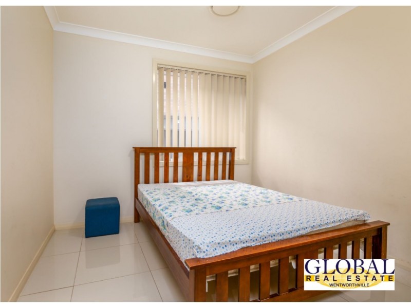 8/25 Tungarra Rd, Girraween NSW 2145