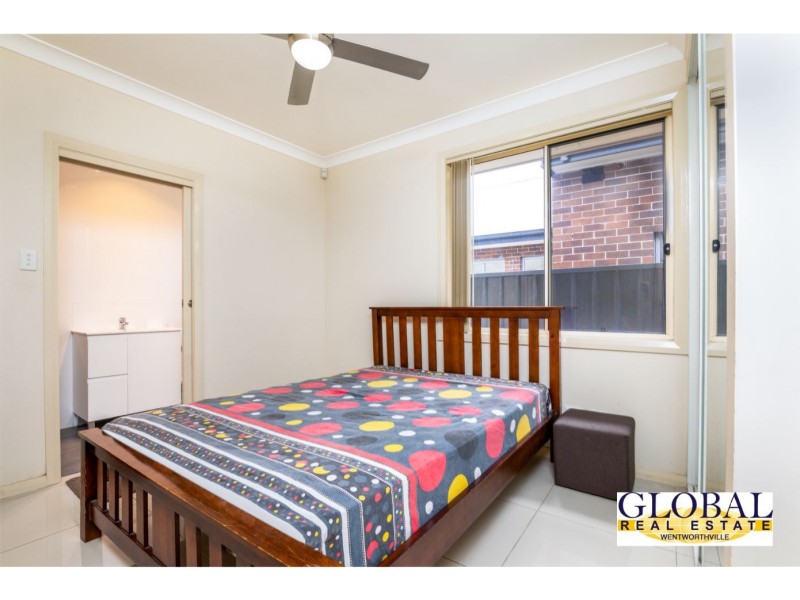 8/25 Tungarra Rd, Girraween NSW 2145