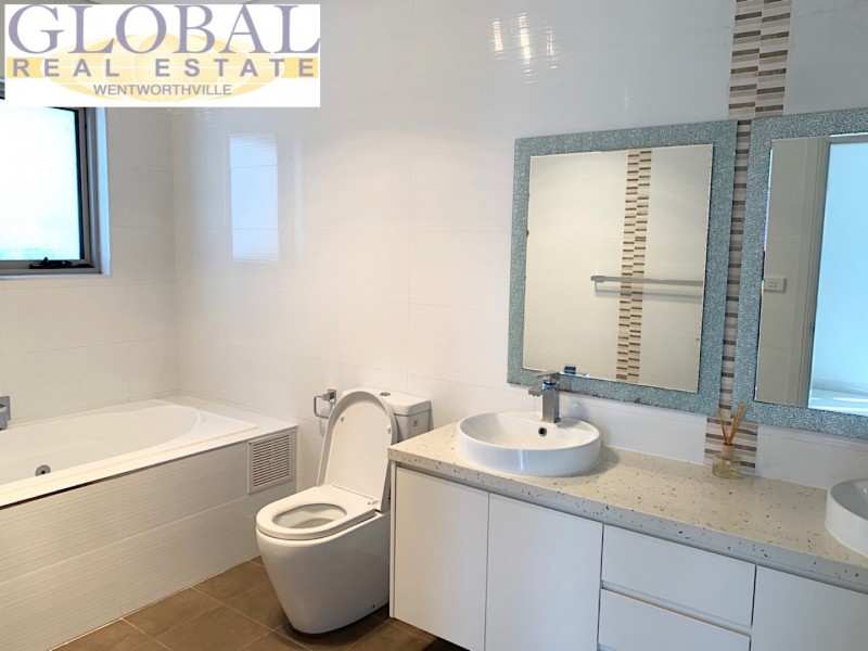 2 Tom Scanlone Cl, Kellyville NSW 2155