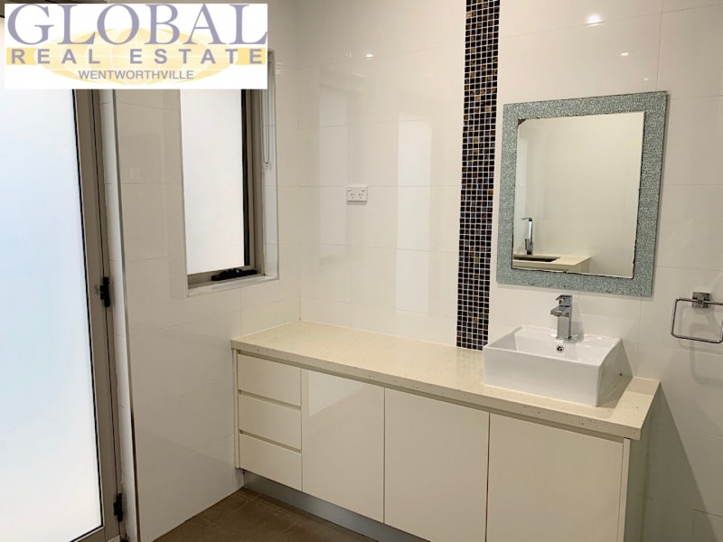 2 Tom Scanlone Cl, Kellyville NSW 2155