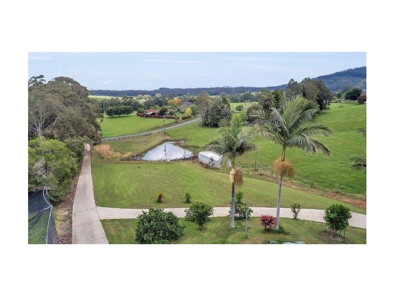 370 Crossmaglen Rd, Bonville NSW 2441
