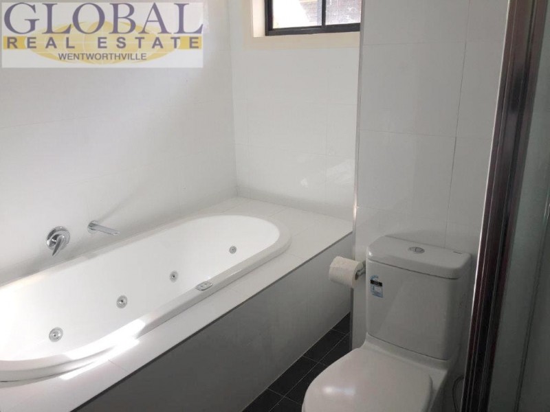 5 Marshall  ave, Ropes Crossing NSW 2760