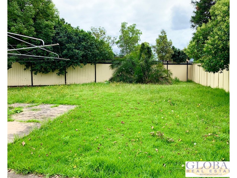 1  Blackwood Rd, Merrylands NSW 2160