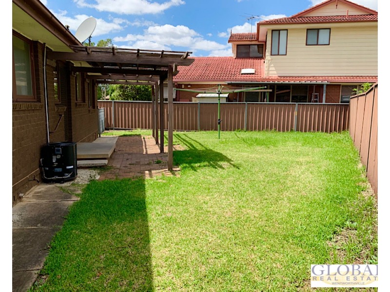 18 Vianney Cr, Toongabbie NSW 2146
