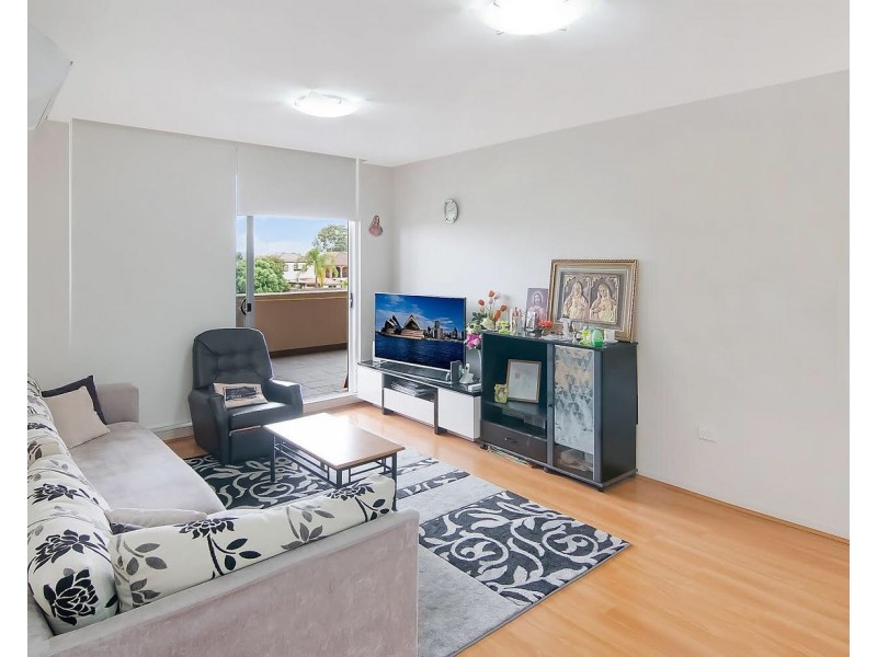 206/2  Rawson Rd, Wentworthville NSW 2145