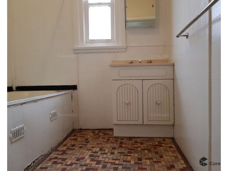 16  Drew St, Westmead NSW 2145