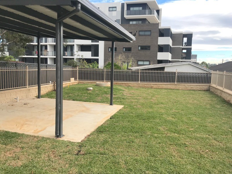 104- 108 Bridge Rd, Westmead NSW 2145