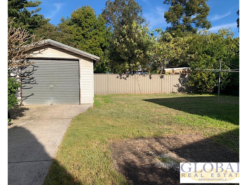 4 Holland Pl, Dundas NSW 2117