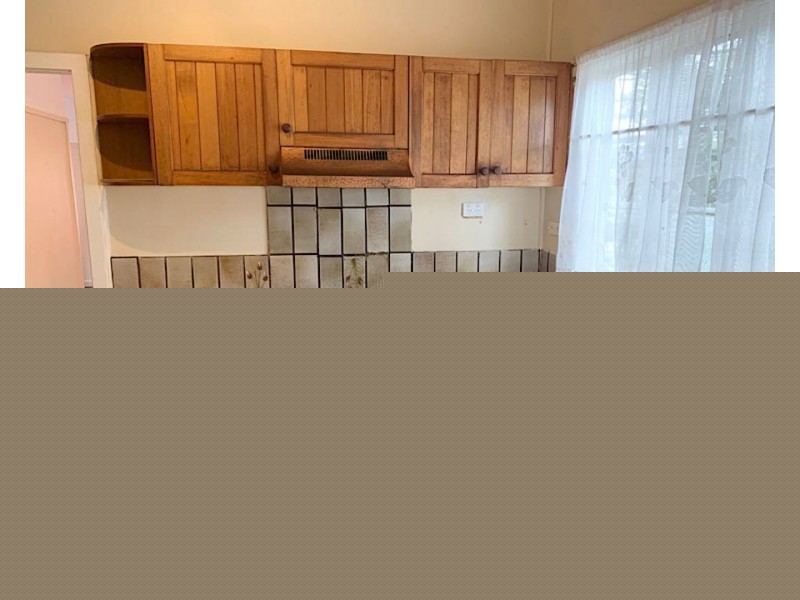 6 Levy St, Pendle Hill NSW 2145