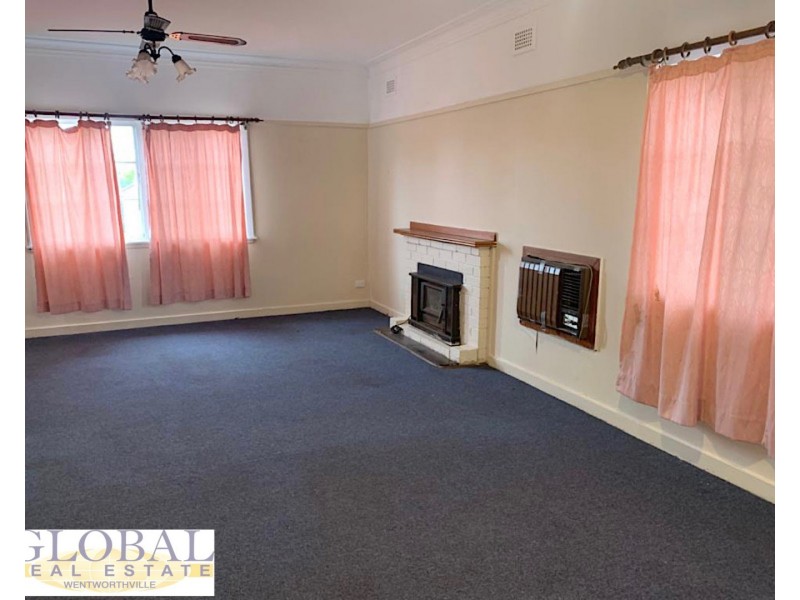 6 Levy St, Pendle Hill NSW 2145