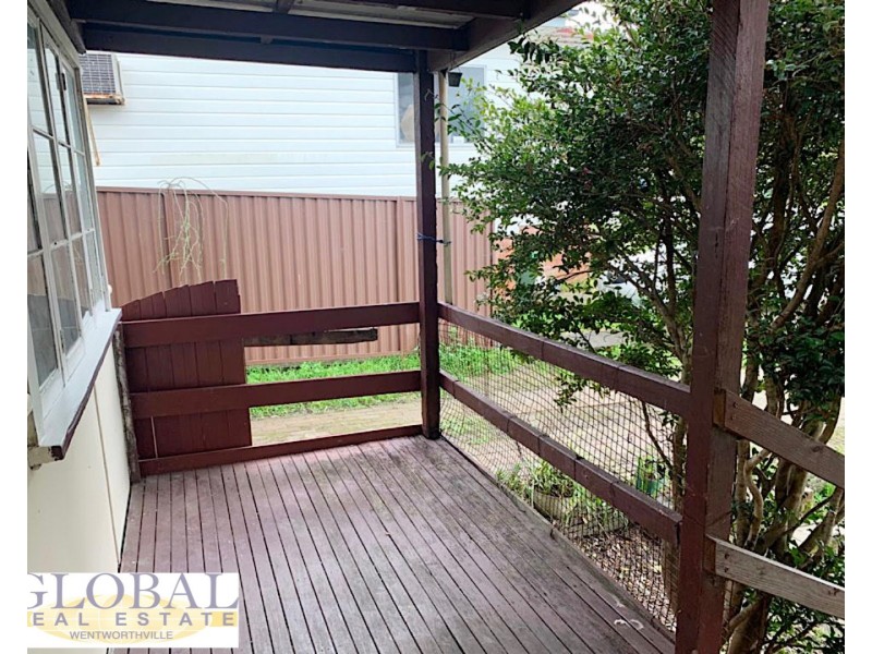 6 Levy St, Pendle Hill NSW 2145
