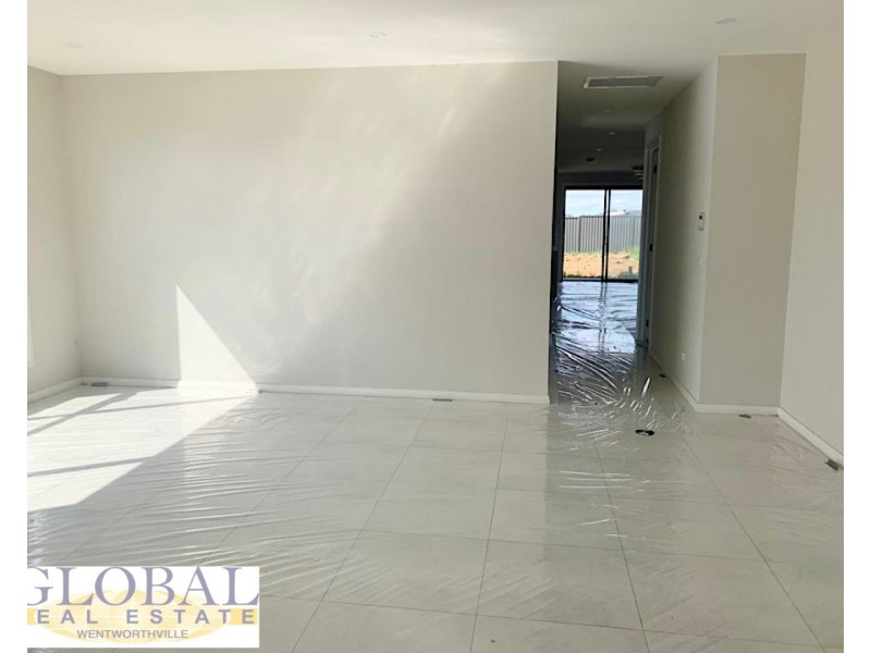 60 Byron Rd, Leppington NSW 2179
