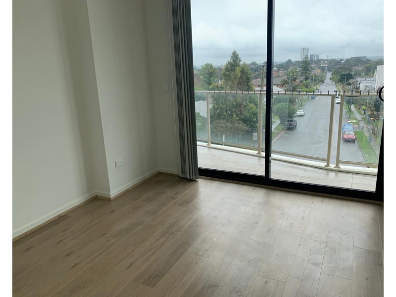 147 Great Western Hwy, Mays Hill NSW 2145