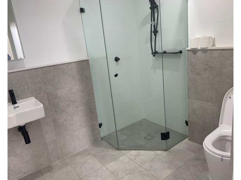 147 Great Western Hwy, Mays Hill NSW 2145