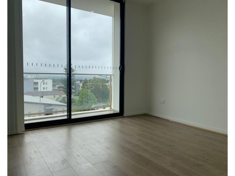 147 Great Western Hwy, Mays Hill NSW 2145