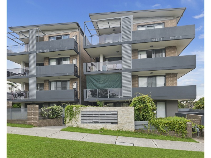 2-4 Belinda Pl, Mays Hill NSW 2145