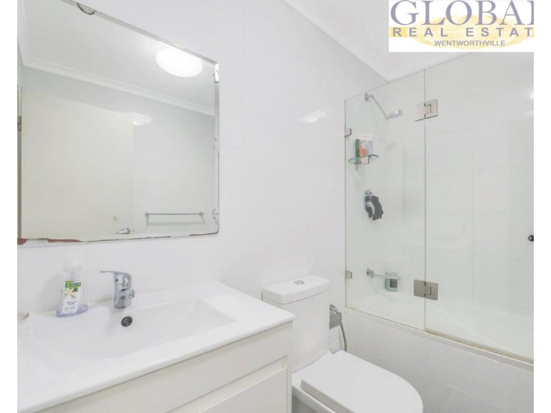 2-4 Belinda Pl, Mays Hill NSW 2145