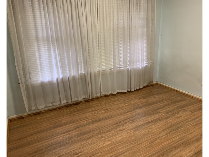 6 Wirralee St, Merrylands NSW 2160
