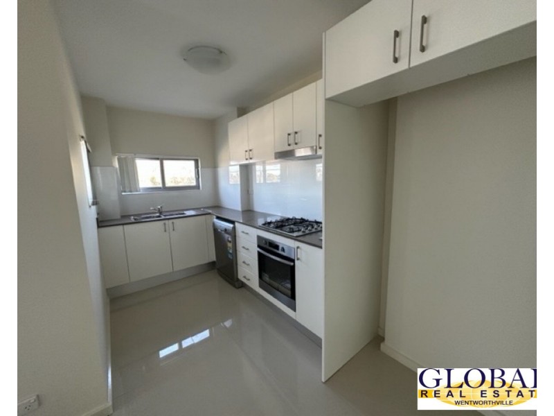 120/2 Quinn St Florence St, South Wentworthville NSW 2145